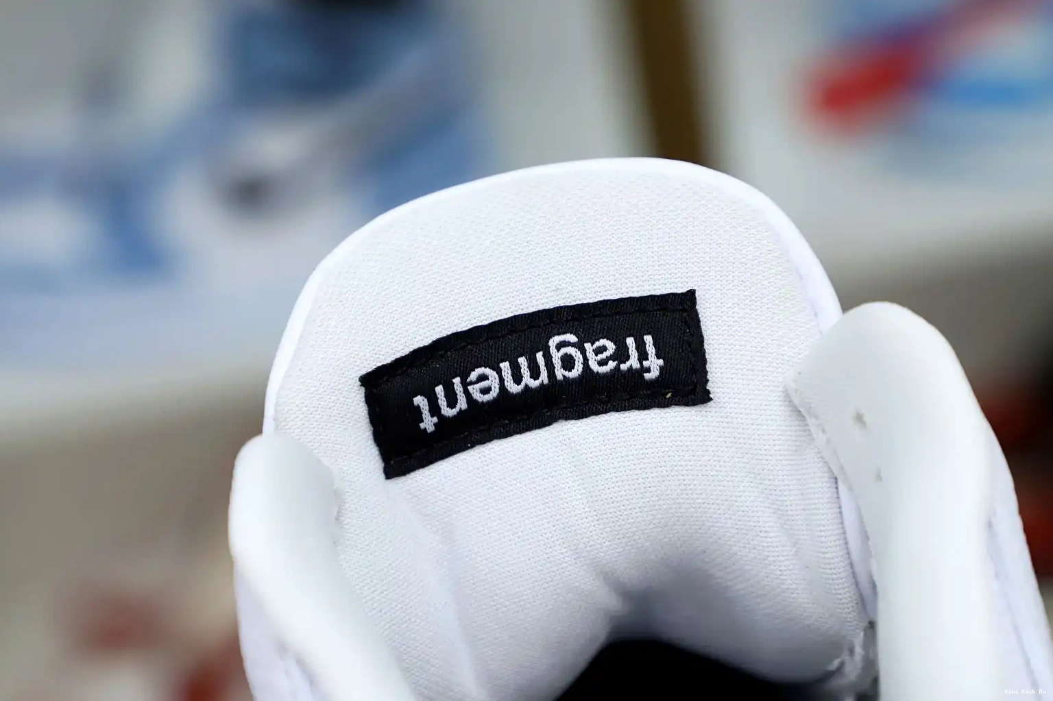 DESIGN AIR 'WHITE' RETRO 3 SP Kimikick X FRAGMENT JORDAN 0715